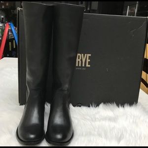 SOLD 🛑FRYE Melissa stub boot size 6
